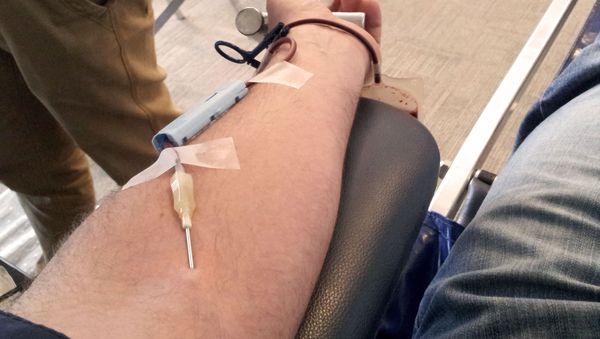 Someone receiving a blood transfusion - Sputnik International