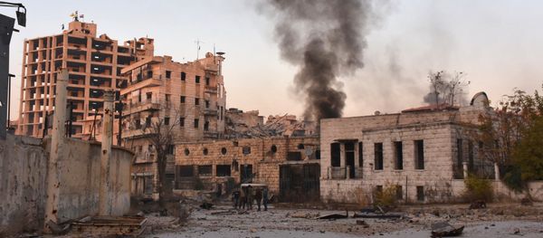 Smoke billows in Aleppo's Bustan al-Basha neighbourhood on November 28, 2016 Smoke billows in Aleppo's Bustan al-Basha neighbourhood on November 28, 2016 - Sputnik International