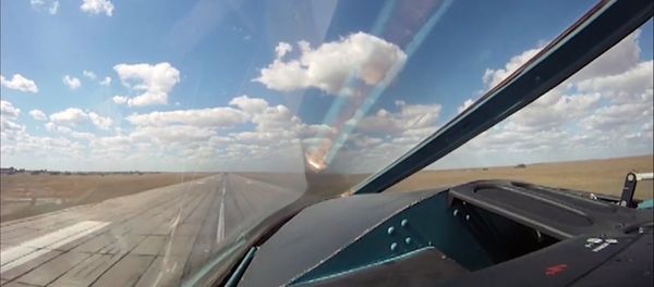 Russia's Sukhoi Su-34 Fullback tactical bomber departs from the Hamadan air base. (File) - Sputnik International