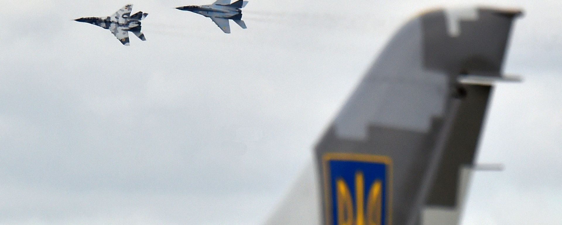 Ukrainian Air force MIG 29 fighter planes take part in practical flights during an exercise at the Air Force military base in Vasylkiv, some 40km from Kiev on August 3, 2016 - Sputnik International, 1920, 14.04.2023