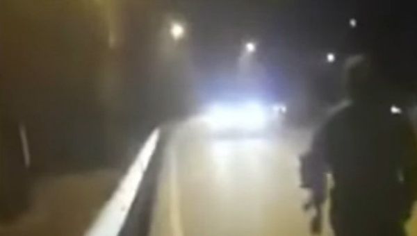 Man on road - Sputnik International