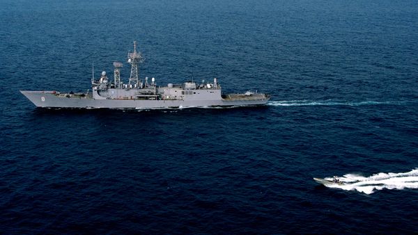 Alamgir frigate Alamgir frigate - Sputnik International