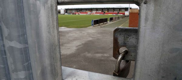 The Crewe Alexandra Football Club ground is seen through a hole in a locked gate in Crewe, Britain November 27, 2016 - Sputnik International