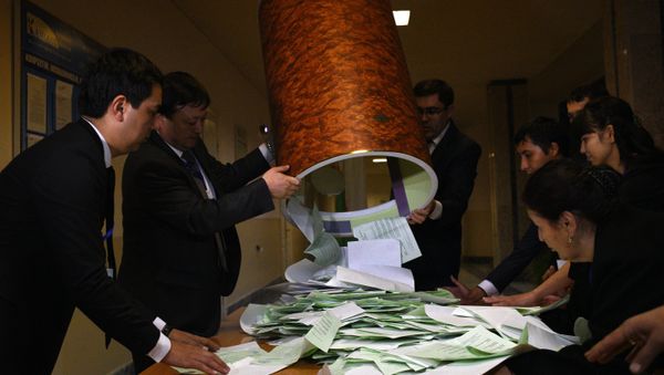 Uzbekistan's Central Election Commission will announce the preliminary results of the presidential election on Monday - Sputnik International