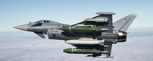 Eurofighter Typhoon Flight tests with Taurus KEPD 350 missile Eurofighter Typhoon Flight tests with Taurus KEPD 350 missile - Sputnik International