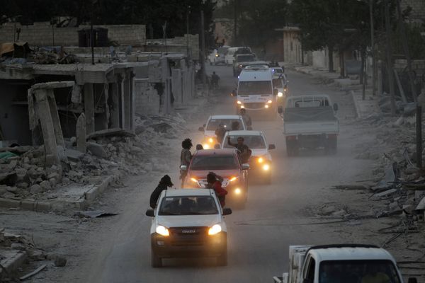  Rebel fighters drive their vehicles celebrating what they said was the taking over of Baraghedeh and Kafr-Ghan towns, in al-Rai town, northern Aleppo countryside, Syria October 10, 2016 - Sputnik International
