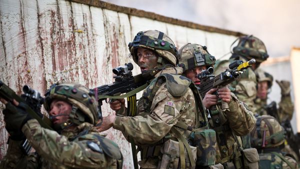 British cadets of the Royal Military Academy Sandhurst  - Sputnik International