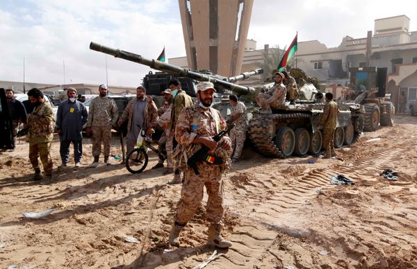 Fighters of Libyan forces allied with the UN-backed government gather as they advance against Islamic State holdouts in Ghiza Bahriya district in Sirte, Libya December 1, 2016. Fighters of Libyan forces allied with the UN-backed government gather as they advance against Islamic State holdouts in Ghiza Bahriya district in Sirte, Libya December 1, 2016. - Sputnik International