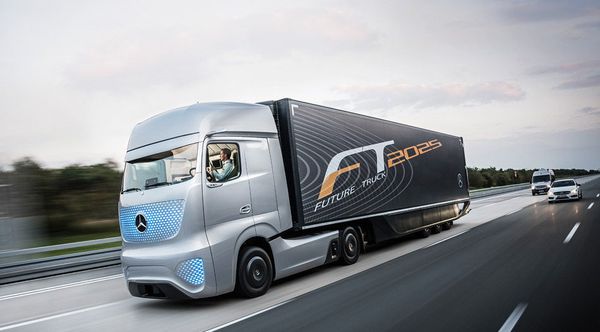 Self driving Mercedes-Benz vehicle - Sputnik International