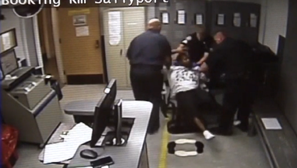 Michigan Man Beat So Severely By Police That He Has Lost Vision in One Eye - Sputnik International