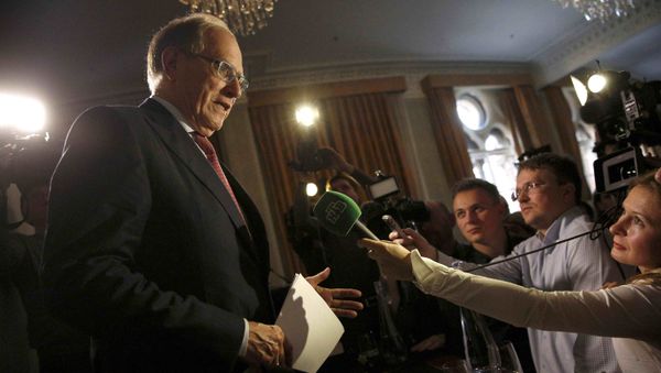 Lawyer Richard McLaren takes questions after delivering his second and final part of a report for the World Anti-Doping Agency (WADA), at a news conference in London, Britain December 9, 2016. - Sputnik International