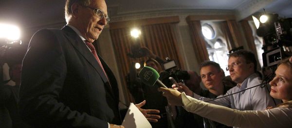 Lawyer Richard McLaren takes questions after delivering his second and final part of a report for the World Anti-Doping Agency (WADA), at a news conference in London, Britain December 9, 2016. - Sputnik International