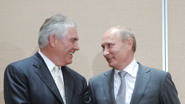 Vladimir Putin and Rex Tillerson attending the ceremony of signing of the Rosneft-ExxonMobil strategic partnership agreement, August 30, 2011 Vladimir Putin and Rex Tillerson attending the ceremony of signing of the Rosneft-ExxonMobil strategic partnership agreement, August 30, 2011 - Sputnik International