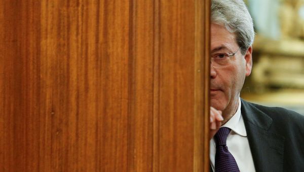 Italian Prime Minister-designate Paolo Gentiloni leaves at the end of a meeting at the Low Chamber in Rome, Italy December 12, 2016. - Sputnik International