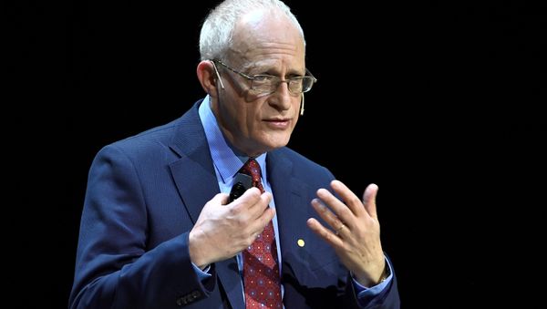 Oliver Hart, Nobel Prize laureate in Economic Sciences in Memory of Alfred Nobel holds his Nobel lecture at the Aula Magna lecture hall at the Stockholm University in Stockholm, Sweden, December 8, 2016. - Sputnik International