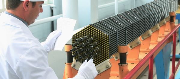 Nuclear power reactor fuel assembly at the Novosibirsk Chemical Concentrate Works Nuclear power reactor fuel assembly at the Novosibirsk Chemical Concentrate Works - Sputnik International
