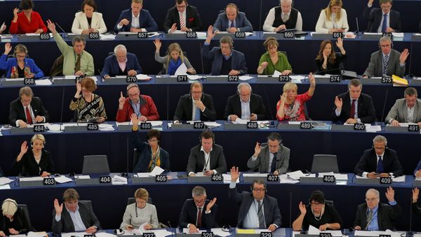 Members of the European Parliament take part in a voting session at the European Parliament in Strasbourg, France, December 14, 2016. - Sputnik International
