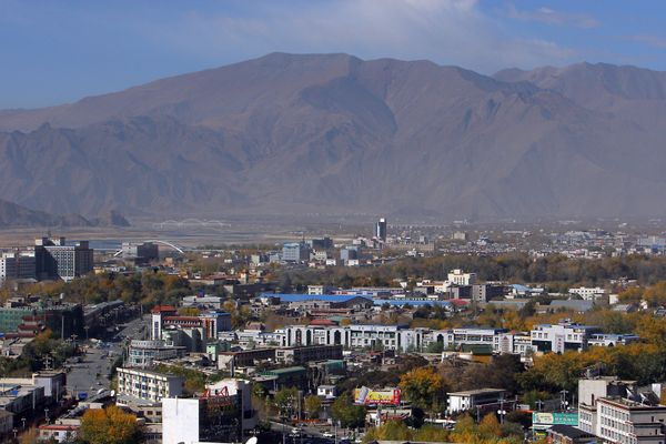 A panorama of Lhasa, the capital of Tibet. (File) - Sputnik International
