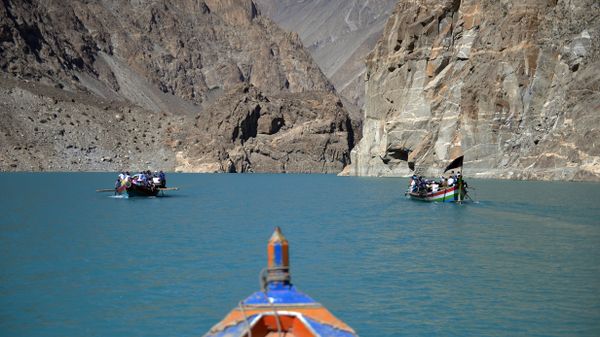 Tourists and locals travel by boat across the Attabad lake in the northern Hunza valley. - Sputnik International