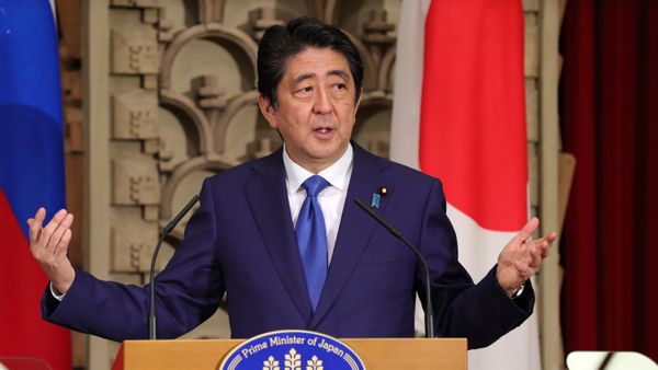 December 16, 2016. Japanese Prime Minister Shinzo Abe during a joint press conference with Russian President Vladimir Putin following their meeting in Tokyo. - Sputnik International