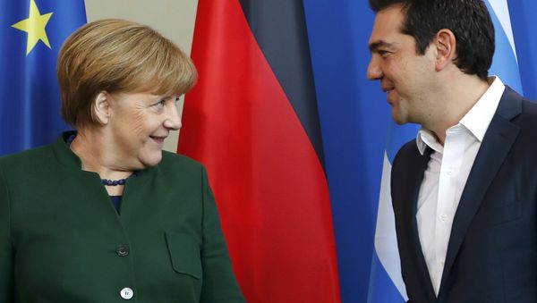 German Chancellor Angela Merkel and Greek Prime Minister Alexis Tsipras (R) leave after a statement at the chancellery in Berlin, Germany, December 16, 2016. - Sputnik International