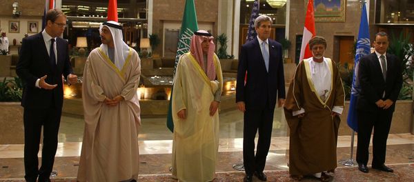 Britain's MP Tobias Ellwood, Emirati Foreign Minister Sheikh Abdullah bin Zayed al-Nahyan, Saudi Arabia's Foreign Minister Adel al-Jubeir, U.S. Secretary of State John Kerry, Oman's Foreign Minister Yusuf bin Alawi bin Abdullah, and U.N. special envoy to Yemen Ismail Ould Cheikh Ahmed pose for a group photo in Riyadh, Saudi Arabia December 18, 2016. Britain's MP Tobias Ellwood, Emirati Foreign Minister Sheikh Abdullah bin Zayed al-Nahyan, Saudi Arabia's Foreign Minister Adel al-Jubeir, U.S. Secretary of State John Kerry, Oman's Foreign Minister Yusuf bin Alawi bin Abdullah, and U.N. special envoy to Yemen Ismail Ould Cheikh Ahmed pose for a group photo in Riyadh, Saudi Arabia December 18, 2016. - Sputnik International