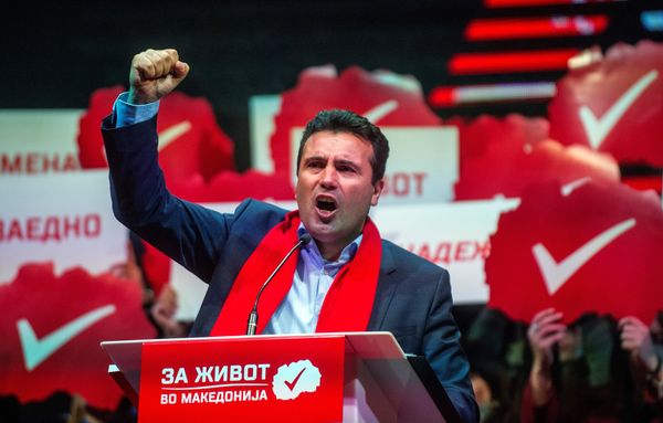 This file photo taken on December 04, 2016 shows the leader of the main Macedonian opposition Social Democrats Zoran Zaev delivering a speech during a pre election rally in Skopje on December 4, 2016 - Sputnik International
