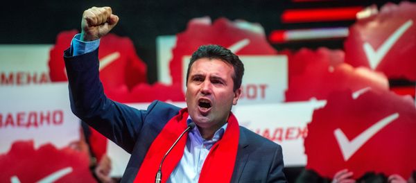 (FILES) This file photo taken on December 04, 2016 shows the leader of the main Macedonian opposition Social Democrats Zoran Zaev delivering a speech during a pre election rally in Skopje on December 4, 2016 (FILES) This file photo taken on December 04, 2016 shows the leader of the main Macedonian opposition Social Democrats Zoran Zaev delivering a speech during a pre election rally in Skopje on December 4, 2016 - Sputnik International