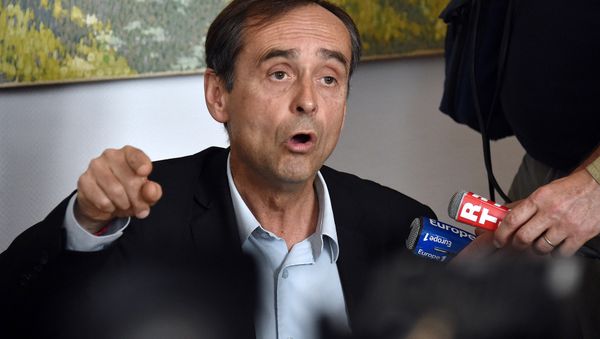 Beziers Mayor Robert Menard - Sputnik International