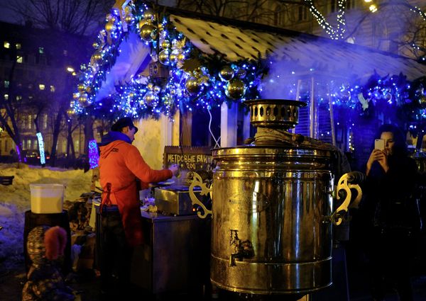 Most Magical Night of the Year: Moscow Getting Ready for New Year Celebrations Most Magical Night of the Year: Moscow Getting Ready for New Year Celebrations - Sputnik International