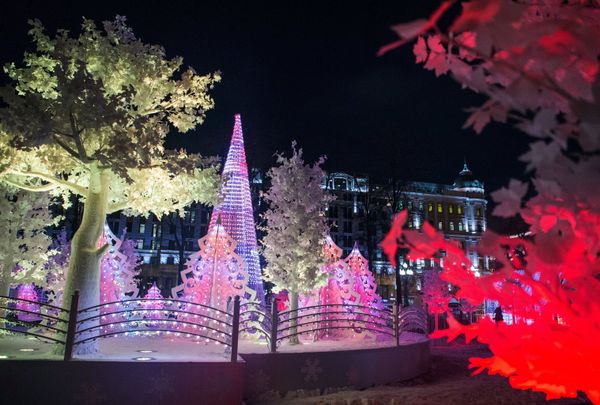 Most Magical Night of the Year: Moscow Getting Ready for New Year Celebrations Most Magical Night of the Year: Moscow Getting Ready for New Year Celebrations - Sputnik International