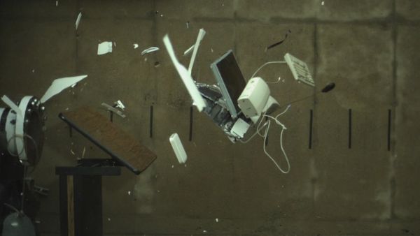 iMac Annihilator - Combustion Tube in Slow Motion - The Slow Mo Guys - Sputnik International