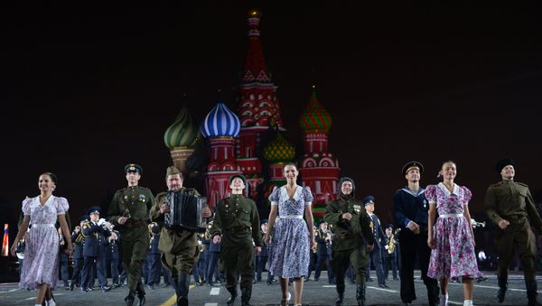 The Alexandrov Song and Dance Ensemble of the Russian Army during the final rehearsal of the opening ceremony of the 2015 International Military Music Festival 'Spasskaya Tower' on Moscow's Red Square. (File) - Sputnik International