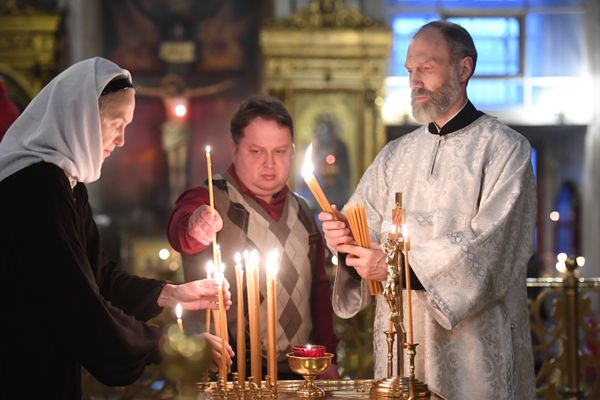 Prayers are being said for the victims in Russian Orthodox churches.  - Sputnik International