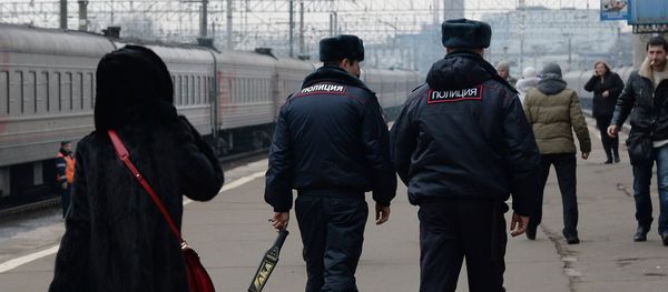 Police officers patrol Moscow's Kazan Train Station. File photo - Sputnik International