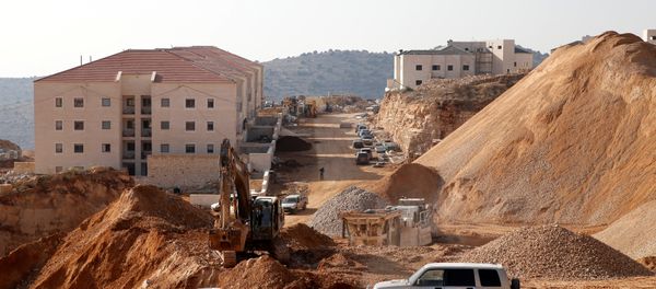 A construction site is seen in the Israeli settlement of Beitar Ilit, in the occupied West Bank December 22, 2016 - Sputnik International