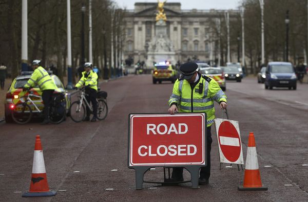 Police close a road during the Changing of the Guard ceremony at Buckingham Palace in London Police close a road during the Changing of the Guard ceremony at Buckingham Palace in London - Sputnik International