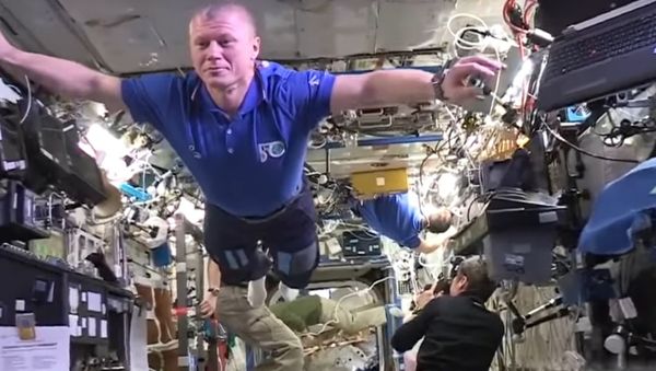 MannequinChallenge In Space - Sputnik International