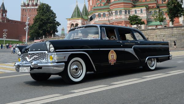 Russia's Largest Car Manufacturer Celebrates 85 Years of Service - Sputnik International