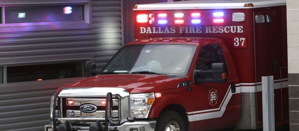 An ambulance pulls into the Dallas Fire-Rescue station 37 in Dallas, Wednesday, Oct. 1, 2014 An ambulance pulls into the Dallas Fire-Rescue station 37 in Dallas, Wednesday, Oct. 1, 2014 - Sputnik International