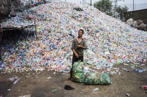 Russian Scientists Create Self-Healing Roads Made of Garbage - Sputnik International
