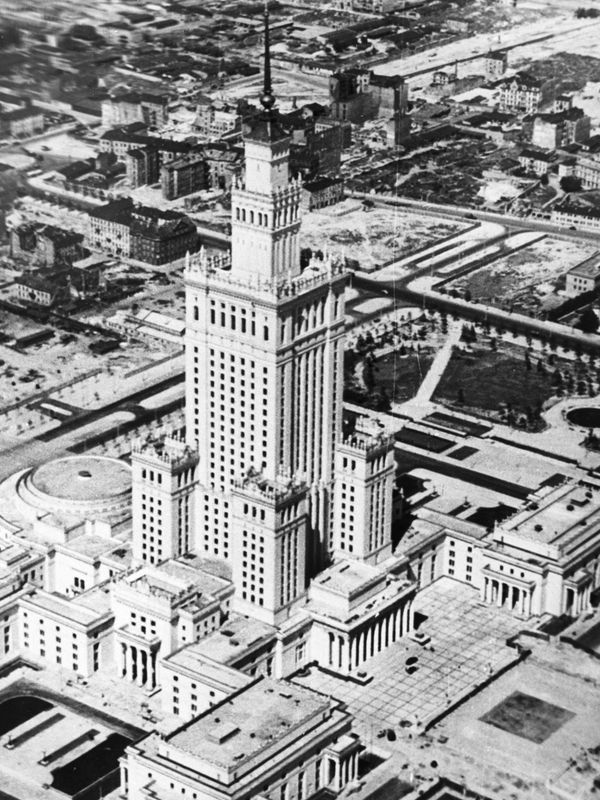 The Palace of Culture and Science in 1955. The Palace of Culture and Science in 1955. - Sputnik International