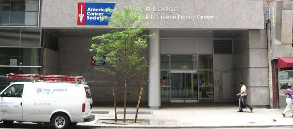 Looking south at the Hope Lodge at 132 West 32nd Street Manhattan, base of The Epic. American Cancer Society Hope Lodges - Sputnik International