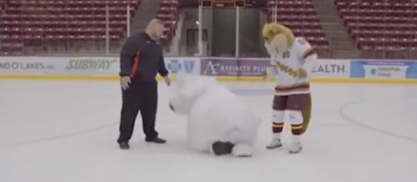 White Bear Mitsubishi - Gopher Hockey Outtakes - White Bear On Ice - Sputnik International