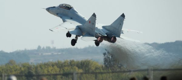 MiG-35 fighter performs a demonstration flight at the Maks-2015 International Aerospace Salon in Zhukovsky near Moscow MiG-35 fighter performs a demonstration flight at the Maks-2015 International Aerospace Salon in Zhukovsky near Moscow - Sputnik International