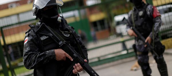 Soldiers of the military police are seen during a security operation outside of Puraquequara prison in Manaus after some prisoners were relocated following a deadly revolt, January 5, 2017 - Sputnik International