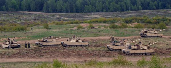 US troops with Abrams tanks. Poland (File) US troops with Abrams tanks. Poland (File) - Sputnik International