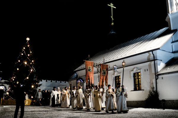 Pray, Sing Carols and Tell Fortunes: How Russia Celebrate Christmas Pray, Sing Carols and Tell Fortunes: How Russia Celebrate Christmas - Sputnik International
