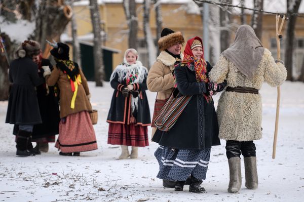 Pray, Sing Carols and Tell Fortunes: How Russia Celebrate Christmas Pray, Sing Carols and Tell Fortunes: How Russia Celebrate Christmas - Sputnik International