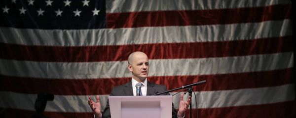 Independent presidential candidate Evan McMullin speaks to his supporters during a election night watch party after Republican Donald Trump won Utah Tuesday, Nov. 8, 2016, in Salt Lake City. Trump won Utah's six electoral votes. - Sputnik International